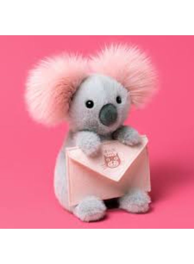 جيليكات Koala With Message Plush Soft Toy 20cm Cute Stuffed Animal Holding Envelope Gift for Kids Babies Collectible Teddy - Image 2
